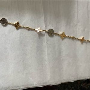 🔥SOLD🔥LOUIS VUITTON
18K Yellow White Pink Gold Diamond Idylle Blossom Bracelet
